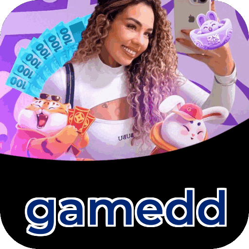Mesa cassino ao vivo mostrando crupiê brasileira, roleta Lightning e transmissão HD